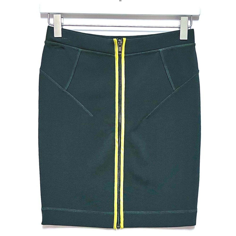 French Connection T-Monique Stretch Scuba Mini Skirt Viscose Nylon Silk Stripes